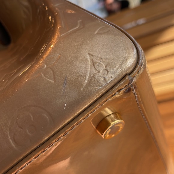 Authentic LOUIS VUITTON Vernis Brea GM Beige Poudre Gold RARE COLOR!!! - Picture 14 of 14